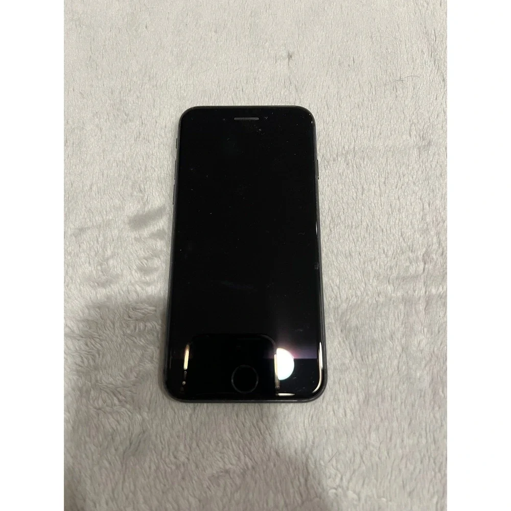 Apple iPhone 8 Smartphone Touch ID Camera Black